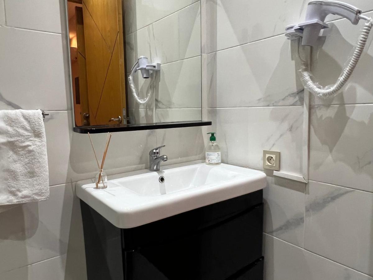Bel Appart+2 Room+Wifi+Gare Casa Voyageur+Tram Casablanca Exterior photo